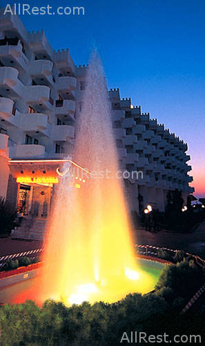 Club Lonicera Hotel 7